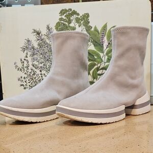 Stuart Weitzman SW 12 Women's Gray Suede Bootie